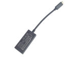 Czarny adapter Lenovo z prostokątną obudową i krótkim kablem zakończonym wtyczką USB-C, widoczne naklejki z opisem na obudowie.