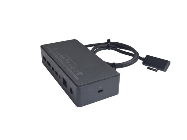 Czarna stacja dokująca Microsoft Surface Dock z rzędem portów z boku i dołączonym kablem z złączem magnetycznym.