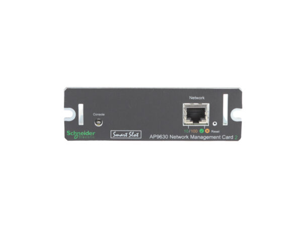 Karta sieciowa APC AP9630 z portem RJ45, diodami stanu i uszami montażowymi, widok z przodu na jasnym tle.