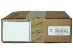 Zamknięty karton z taśmą Cisco Certified Refurbished i pustą białą naklejką z boku opakowania.