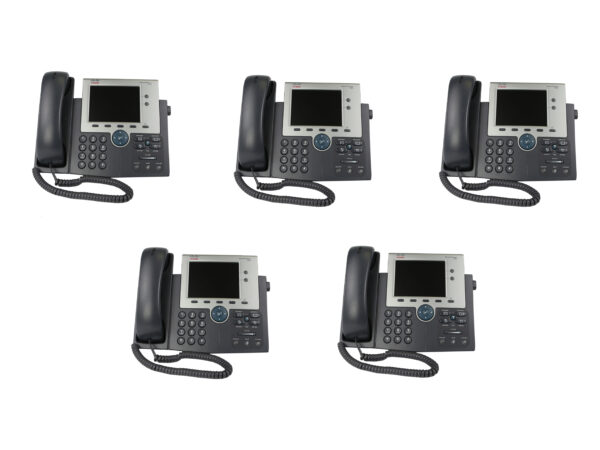 Pięć identycznych telefonów IP Cisco CP-7945G ustawionych w rzędzie, każdy ze słuchawką i wyświetlaczem LCD.