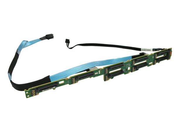 Wąska płytka backplane SAS z 8 złączami dysków 2.5" i podłączonym niebieskim płaskim kablem taśmowym oraz cienkim przewodem zasilającym.