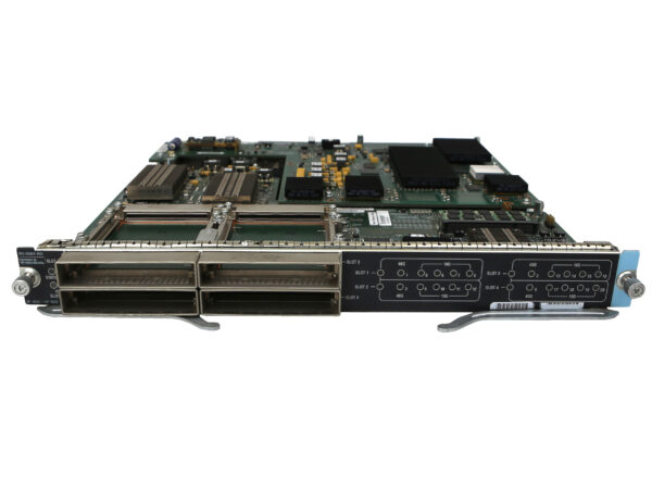 Moduł Cisco WS-X6904-40G-2TXL od góry, widoczna płyta z układami scalonymi i panel portów z boku obudowy.