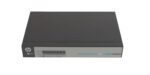Przedni panel switcha HP 1410-8G z ośmioma portami RJ45 i diodami statusu, obudowa widziana pod kątem z góry.