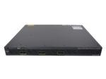 Przedni panel kontrolera Cisco 5700 Series z rzędem portów SFP i uszami montażowymi do szafy rack