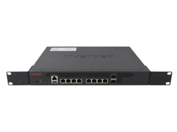 Przedni panel urządzenia Riverbed Steelhead z uszami montażowymi rack, widoczny rząd portów RJ45 i diod LED.