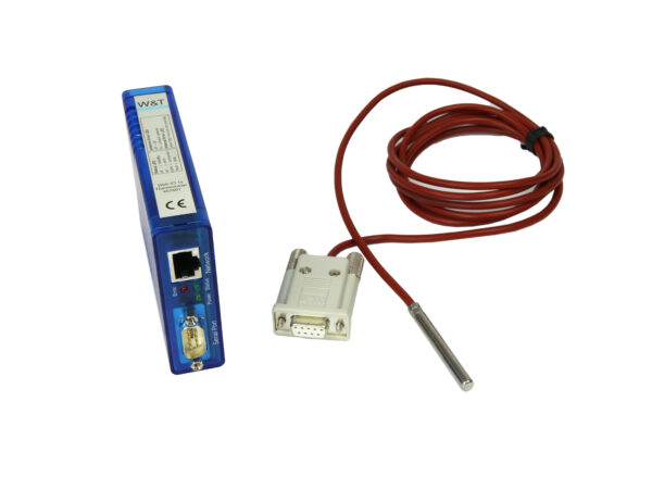 Moduł termometru IP z portem RJ45 i diodami LED, obok złącze DB9 z czerwonym przewodem czujnika Pt100.
