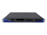 Przedni panel urządzenia Juniper SRX240H2 z rzędami portów RJ45, diodami LED i uszami montażowymi do szafy rack