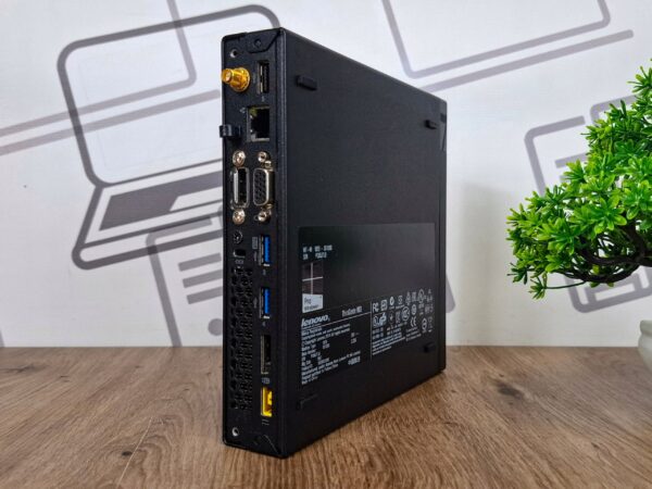 Tylny panel Lenovo ThinkCentre M83 Tiny z portami USB, złączem sieciowym i anteną Wi-Fi