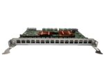 Karta liniowa Brocade z rzędem portów światłowodowych z przodu i widoczną płytką elektroniczną od boku.