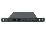 Przedni panel kontrolera Aruba 7010 z rzędem portów RJ45, dwoma slotami SFP i uszami montażowymi do szafy rack.