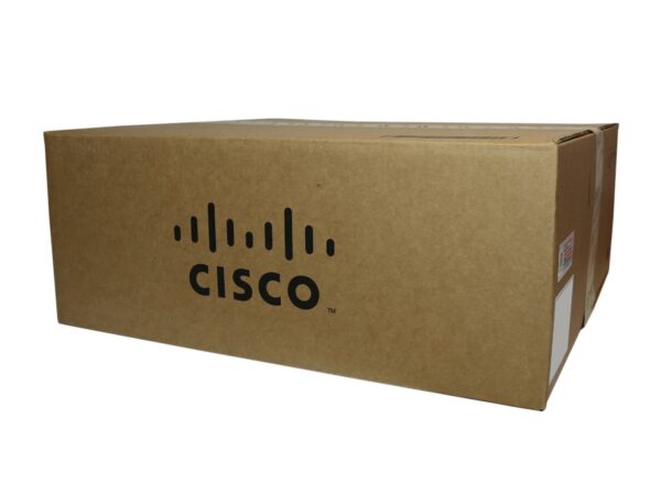 Zamknięty karton z logo Cisco, widok z boku pod kątem, brak widocznej zawartości ani etykiet produktu.