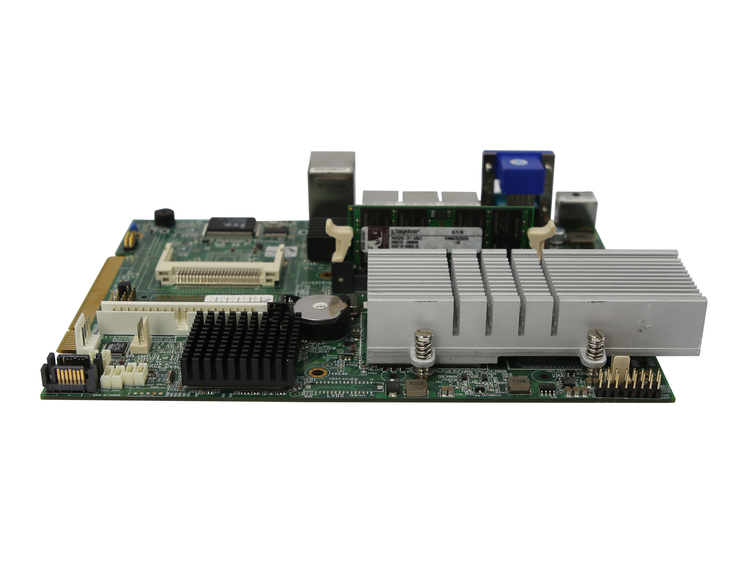 Płyta główna Lex CI945A pod kątem z boku, widoczny duży radiator procesora i gniazda pamięci