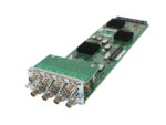 Karta modułu Cisco z zieloną płytką PCB i przednim panelem z ośmioma złączami BNC.