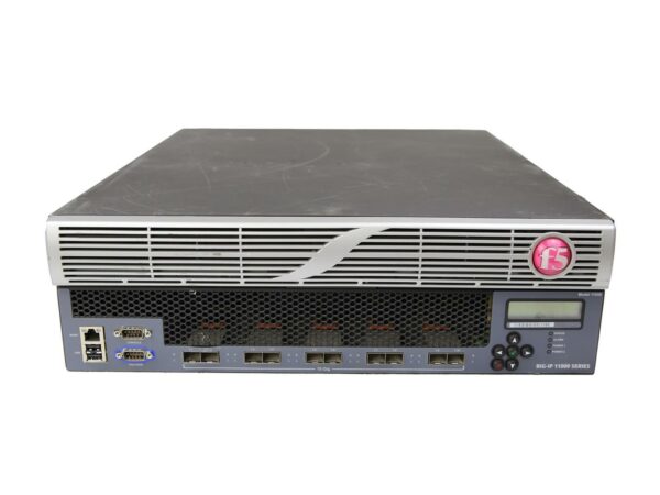 Przedni panel urządzenia F5 BIG-IP 11050 z wyświetlaczem LCD i wieloma portami sieciowymi SFP oraz RJ45.