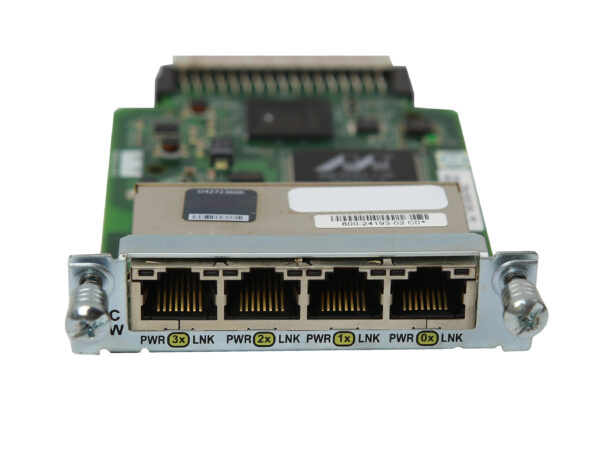 Moduł Cisco EHWIC-4ESW z czterema portami RJ45 od przodu i widoczną płytką elektroniczną z boku.