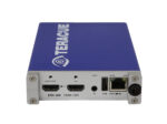 Przedni panel enkodera Teracue ENC-300 z widocznymi portami HDMI/DVI, USB, LAN i gniazdem zasilania.
