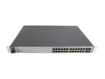 Przedni panel switcha HP z 24 portami RJ45 i diodami LED, uszami montażowymi po bokach obudowy.