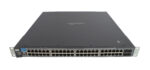 Przedni panel switcha HP z rzędami portów RJ45, diodami stanu i uszami montażowymi po bokach obudowy.